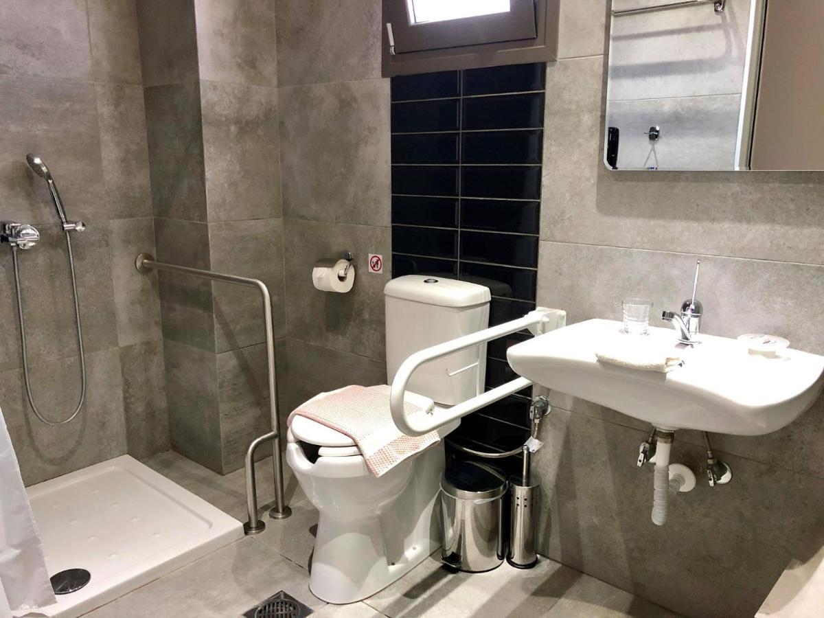 Patiras Deluxe B&B 利迈纳里亚 外观 照片